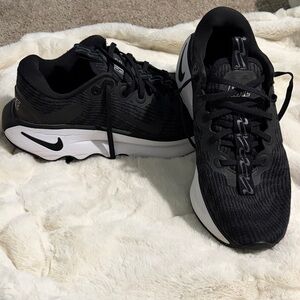 Nike Motiva Walking Shoes
